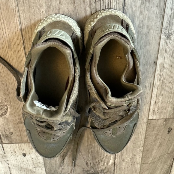 Nike Air Huarache Run, Desert Ore / Canteen 200, 6.5 - Picture 8 of 9